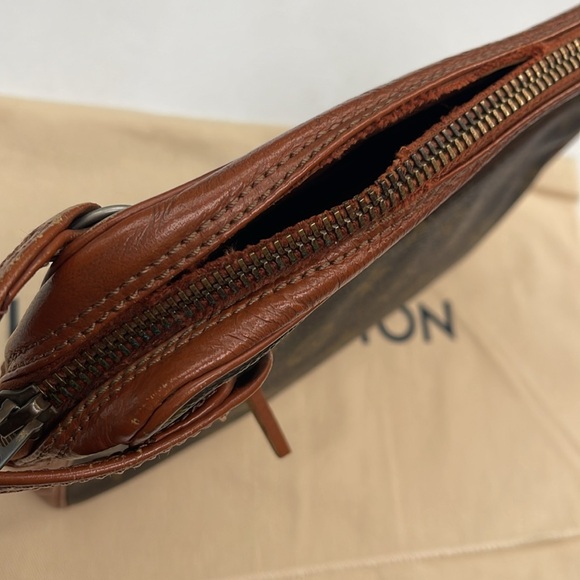 Authentic Louis Vuitton Monogram Vintage Clutch Wristlet & LV Dust Bag - Picture 16 of 16